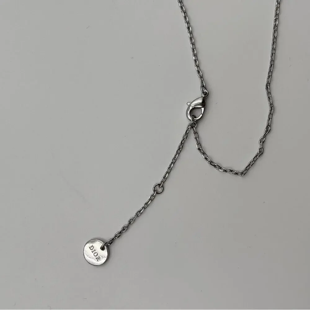 Christian Dior Silver Ribbon Pearl Pendant Necklace - Picture 4 of 6